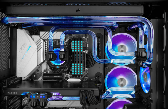 Système de watercooling Corsair dans un PC avec tuyaux et radiateur